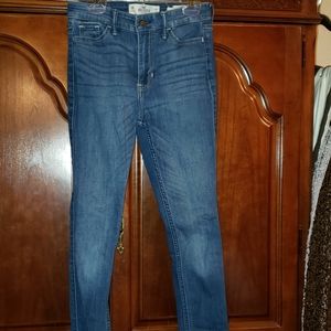 Hollister jeans